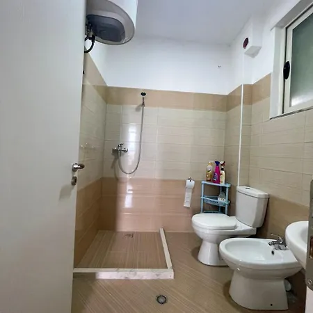 Cozy Near The Beach Apartment